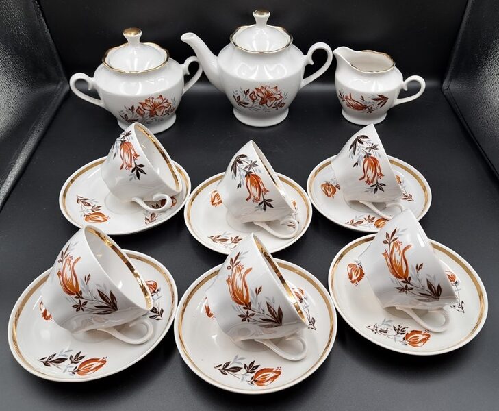 Tējas servīze, tējas servīze "Ārija", ar brūnām tulpēm un zeltu, RPR (Ārija tējas 116)