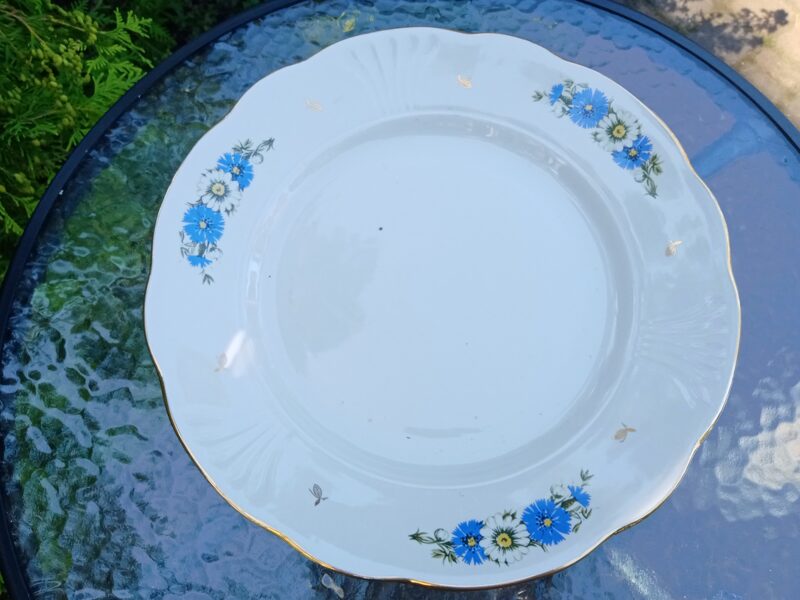 Lielais servējamais šķīvis ar rudzupuķēm un zeltu, forma "Māra" (Māra pusdienu 69)