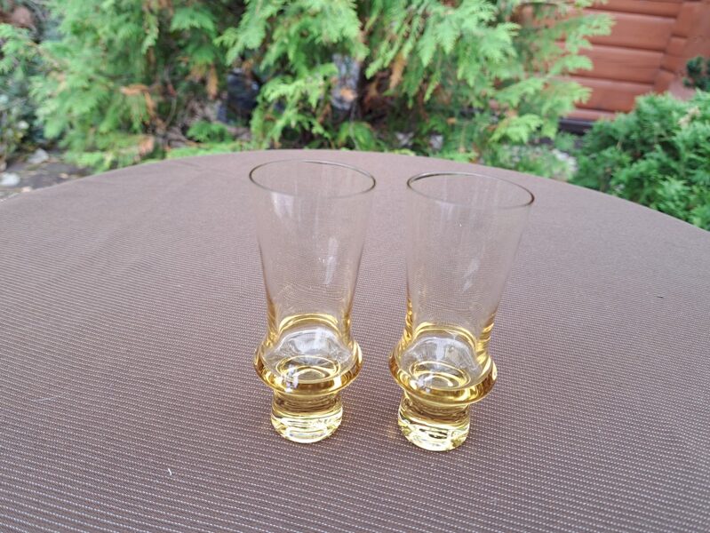 Vintāžas stikla glāzītes "Limo" dzeltens mēduskrāsas stikls, bez dekola un bez zelta (Stikla gl 125)