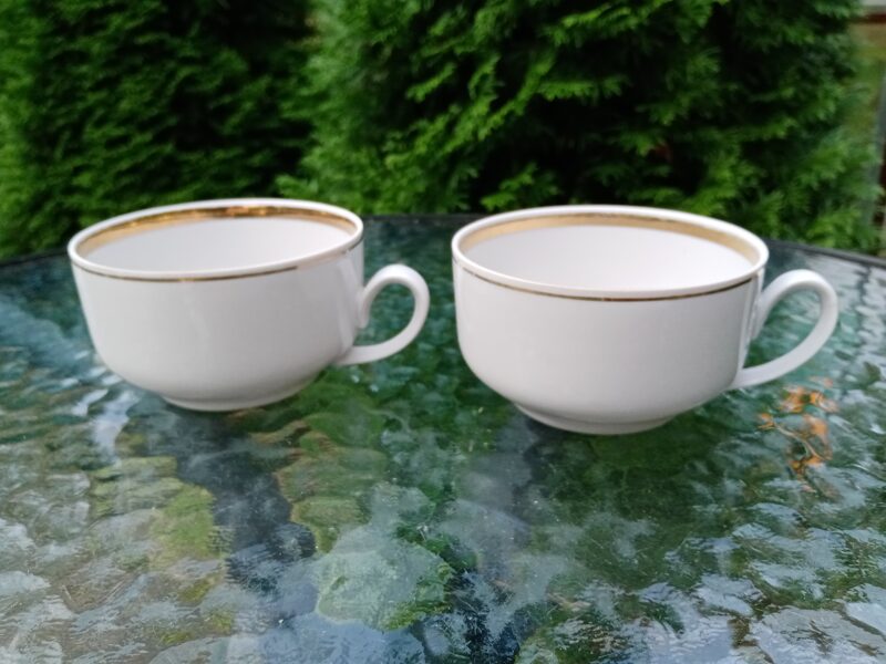 Krūzītes Rīga (no 60.-iem), baltas ar zeltu (Rīga-60 42)