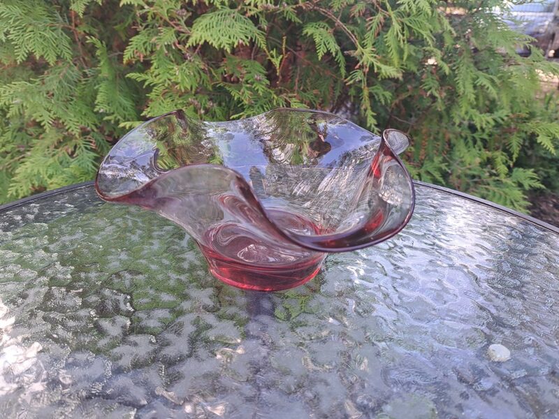 Augļu bļoda ar viļņainu malu Nr.3 (mazāka), Līvānu stikls. D=22cm, h=11cm (Stikls sk 168)