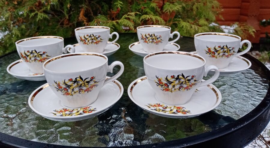 Kafijas pāri, kafijas servīze "Ārija" ar sniegpulkstenītēm un zeltu (Ārija kafijas 54)