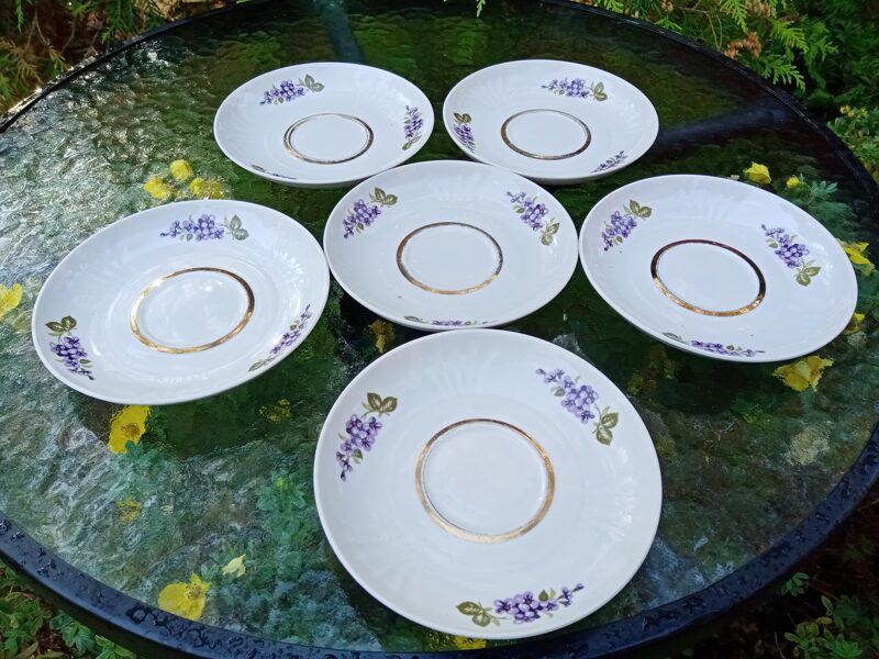 Apakštases, tējas servīze "Māra" ar ceriņiem un zeltu, zelta nolietojums (Māra tējas 64)