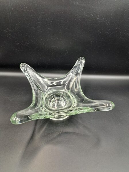 Ļoti eleganta bļoda uz kājiņas no sērijas "Sirēna", caurspīdīgs pūsts stikls, Līvānu stikls (Stikls sk 151)