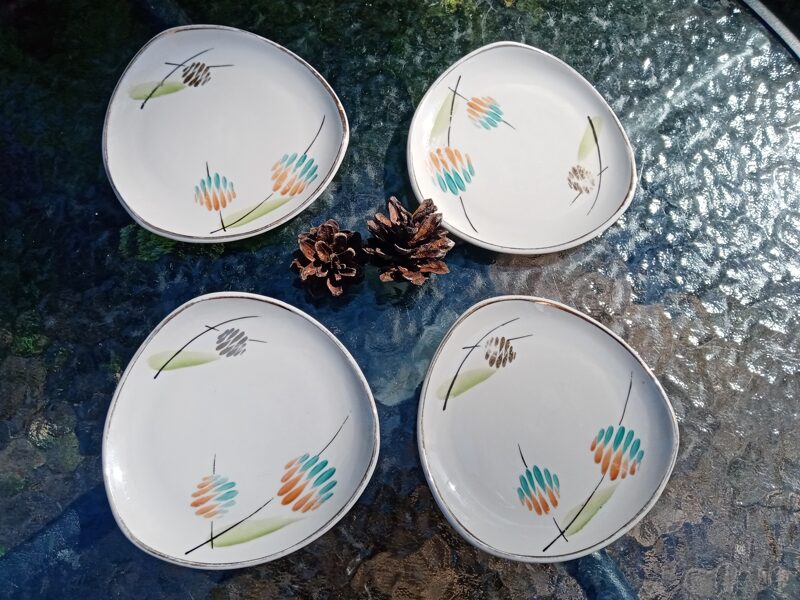 Apakštase ar retu un neparastu rokas gleznojumu, kafijas servīze "Stella", RPF (Stella 33)