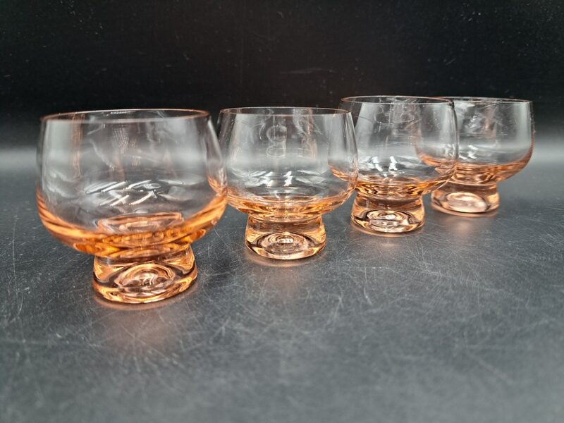 Degvīna laškrāsas glāzīšu uz kājiņas komplekts 4 personām, Līvānu SF. Tilpums 50ml (Stikla gl 236)