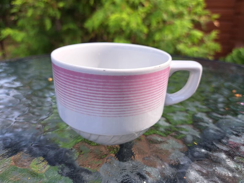 Tējas krūzīte ar rozā dekolu, forma "Anna", RPR (Anna 05)