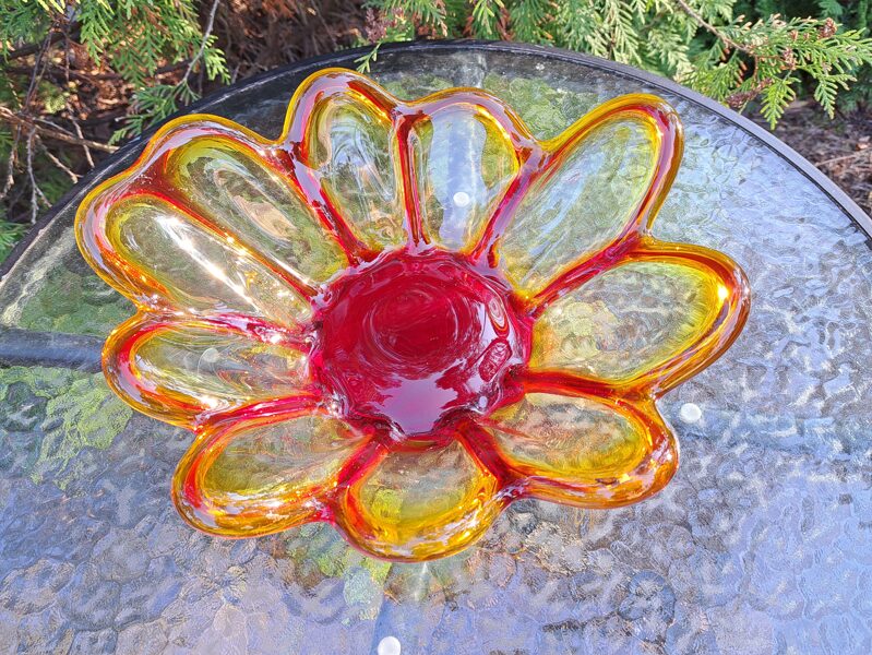 Ļoti skaista mežģīņu augļu bļoda ovāla - mēdus krāsa, biezas malas, kombināts Māksla (Stikls sk 87)