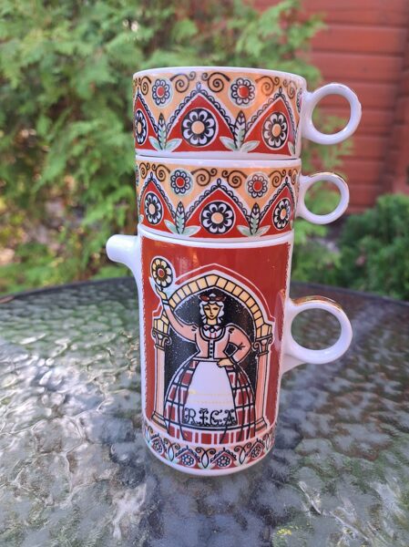 Mini kafijas servīze Rīga ar meiteni un zeltu, zelta nobružājumi (Citi 239)