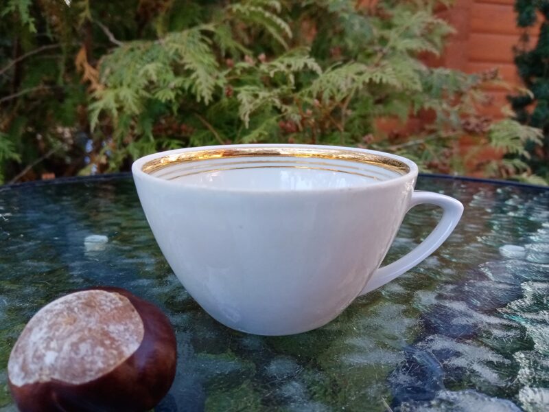 Balta ar zeltu krūzīte "Ausma", PFF (Ausma 45)