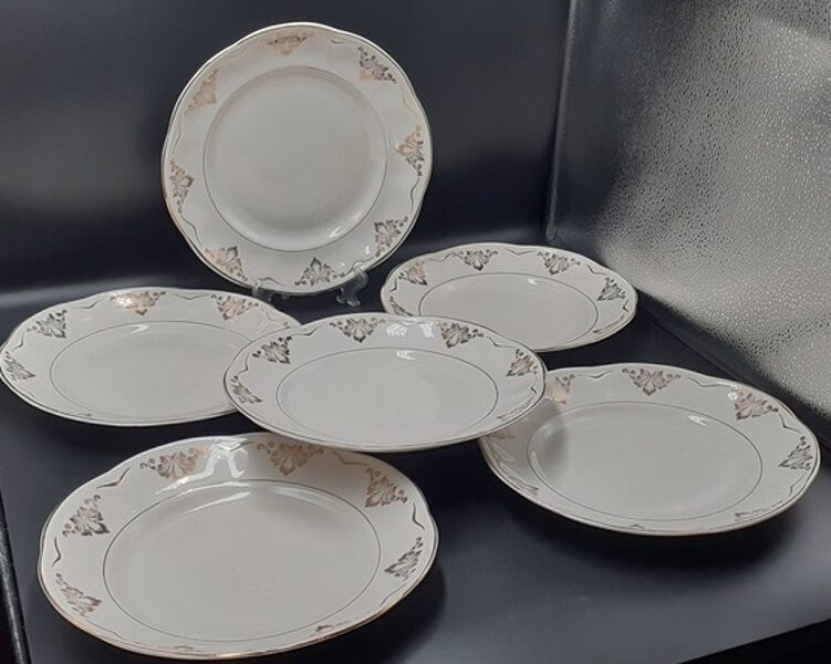 Otrā ēdiena šķīvji d=24cm, pusdienu servīze ROKOKO ar zelta lilijām, RPF. 50.-ie gadi (Rokoko 194)