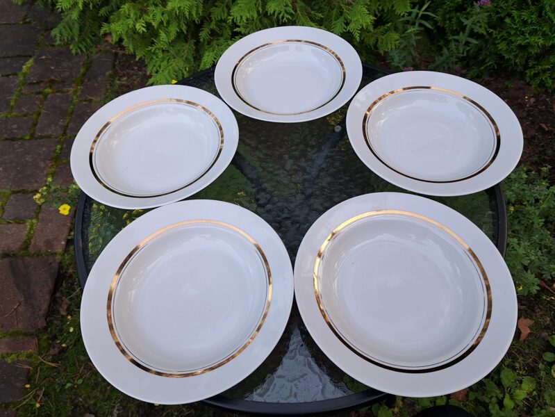 Šķīvji zupas, d=24cm balti ar zeltu, RPR 60.-ie gadi (Citi pusd 158)
