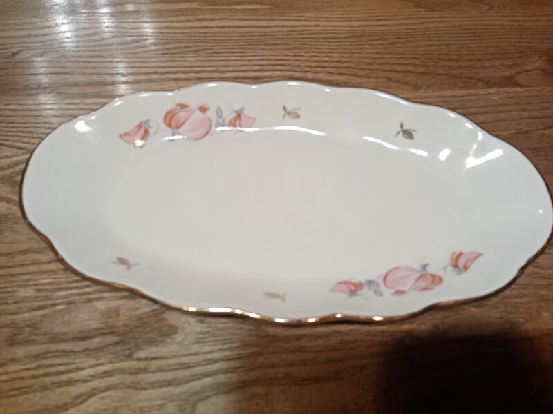 Garenais šķīvis ar puķuzirnīšiem Nr.1, Ārija (Ārija pusdienu 41)