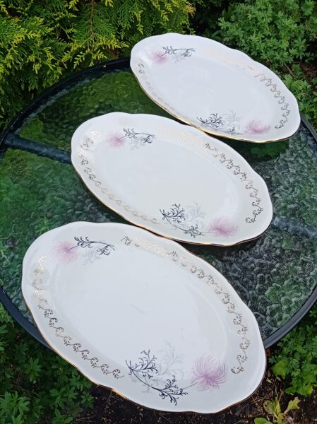 Garenais šķīvis ar lillā krizantēmu, pusdienu servīze "Vilnis", L= 36cm (Vilnis 58)