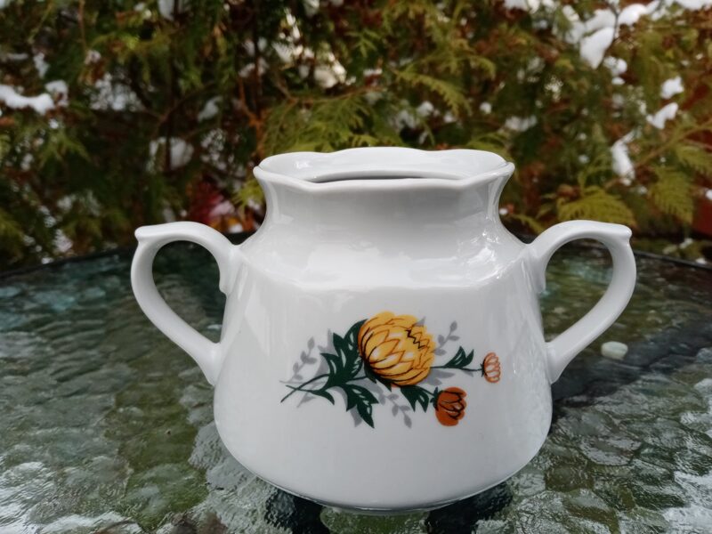 Cukurtrauks bez vāciņa, servīze "Karīna" ar dzeltenām asterēm(mazs pušķis) bez zelta un bez lustra, RPR (Karīna 94)