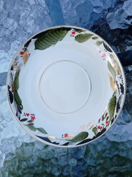 Apakštase plānsienu porcelāna, buljona komplekta vai tējas sevīzes LFZ (LFZ 17)