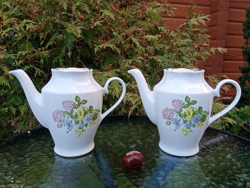 Kafijas kannas ar āboliņu un zeltu, kafijas serīze "Ārija", RPR (Ārija kafijas 61)