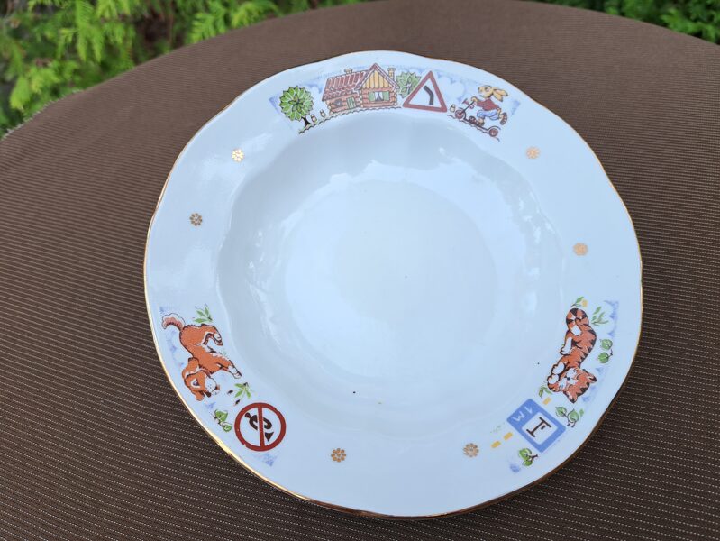 Vintāžs bērnu šķīvis zupas "Zvēriņi un ceļa zīmes", RPR (Bērnu 117)