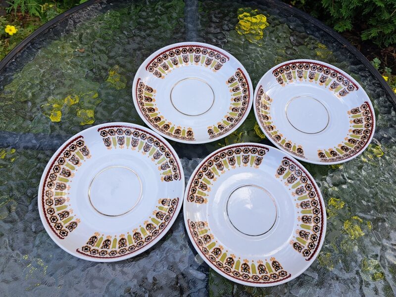 Retas buljona apakštases no komplekta ar Rīgas gaili un uzrakstu Rīga (uz krūzītes), RPR. Diam.15,5cm (Buljona 92)