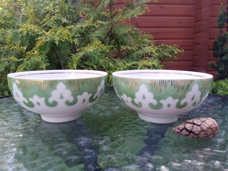 Vintaža bļodiņa balta ar zaļu pārklājumu un zeltu, 60.-ie gadi (Citi 120)