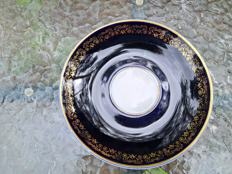 Buljona apakštase kobalta ar zelta rakstu gar malutu, diam.16,5cm. PFF (Buljona 79)