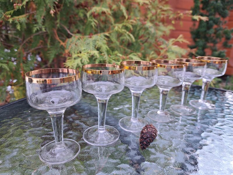 Stikla degvīna glāzīšu ar zeta maliņu komplekts  "Diplomāts" (kompl. 6 personām), Līvīanu SF (Stikla gl 61)