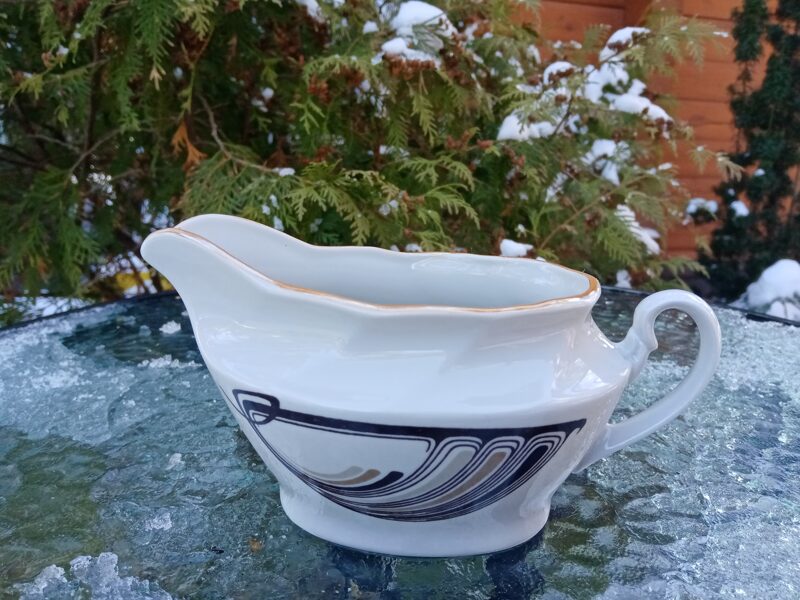 Mērces trauks no pusdienu servīzes "Viktorija" ar brūne dekolu, RPR (Viktorija 44)