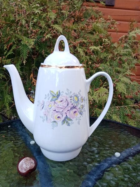 Tējkanna, tējas "Aija-1" ar maigām lillā puķēm (Aija-1 tējas 29)