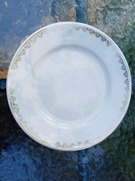 Šķīvis uzkodu, diam.20cm, pusdienu servīze "Aija-2" ar zeltu dekolu (Aija-2 pus 15)