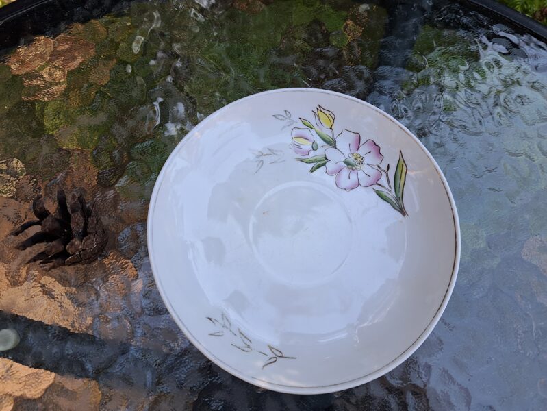 Apakštase ar maigu rozā puķi un zeltu, tējas servīze "Rubenss", PFF (Rubenss 54)