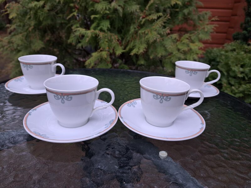 Kafijas pāri ar elegantu zīmējumu, MZ (Čzech Republic) (Čehija 92)