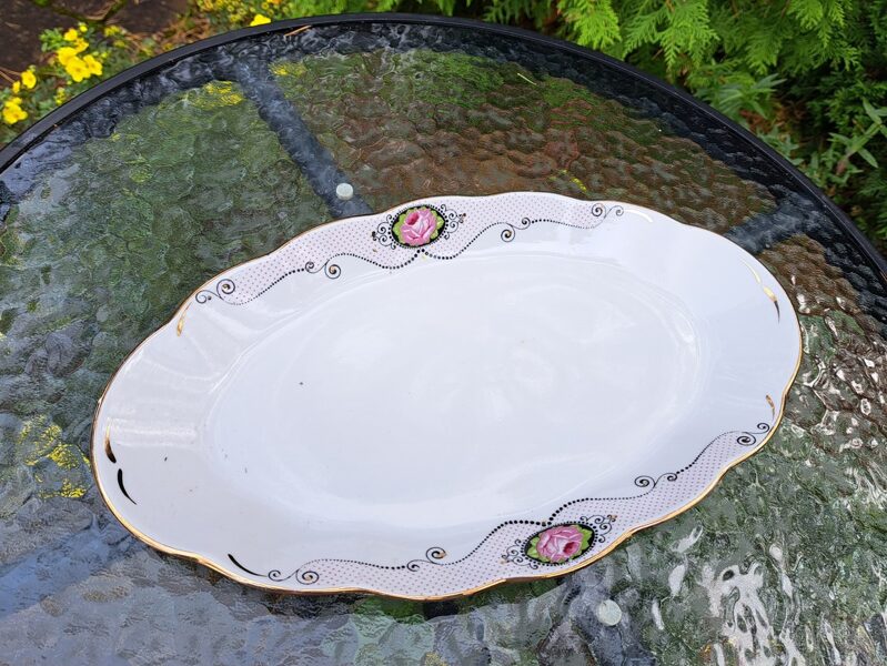 Lielais garenais šķīvis L=36cm ar rožu kameju un bagātīgu zeltu, pusdienu servīze "Ārija", RPR (Ārija pusdienu 283)