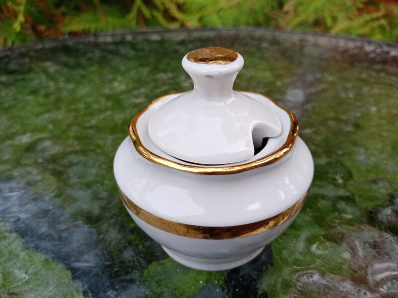 Sīnepju trauks Nr.3, pusdienu servīze "Ārija" balts ar zeltu (Ārija pusdienu 125)