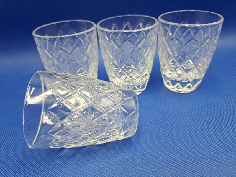 Kristāla glāzes stipriem dzerieniem 80ml (Kristāls gl 64)