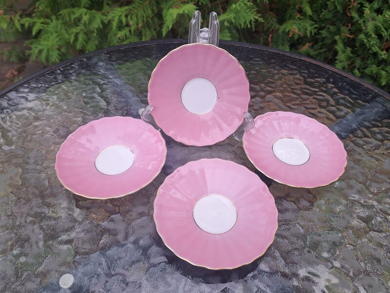 Apakštase no servīzes "VITA" (rozā ar zeltu), RPR (Vita 04)