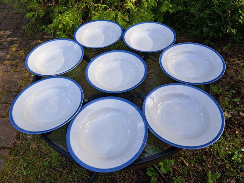 Zupas šķīvji (pusporcija) ar gaiši zilu malu, d=20cm, RPR (Citi pusd 210)