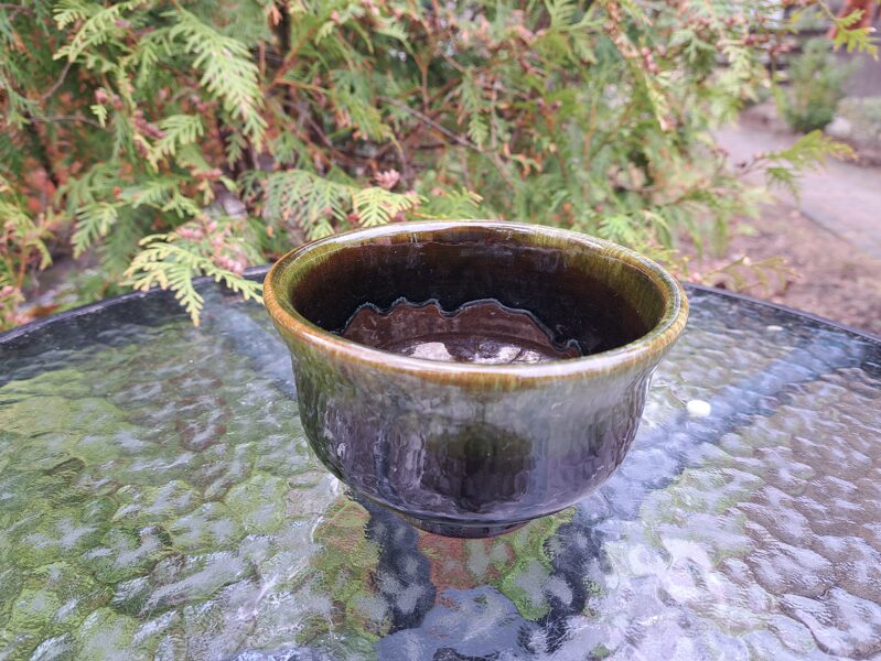 Bļodiņa māla ar skaistu glazūras pārklājumu.  (Keram 14)