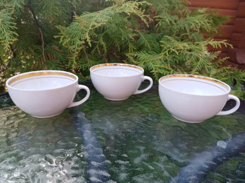 Tases, servīze "Marijka balta ar zelta līnijām, sīki defekti, PFF (Marijka 44)