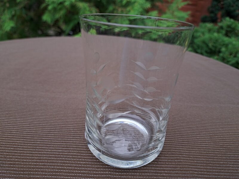 Eleganto sulas glāze, 250ml, ar 4 zariem. Periods: 60.-70.ie gadi, PSRS (Stikla gl 206)