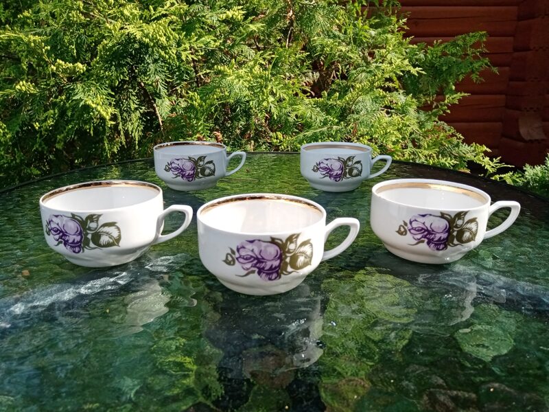 Krūzītes kafijas ar violetam puķēm, kafijas servīzes "Aija-2" (Aija-2 kaf 15)