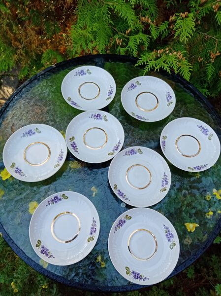 Apakštases, tējas servīze "Māra" ceriņiem un zeltu (Māra tējas 63)