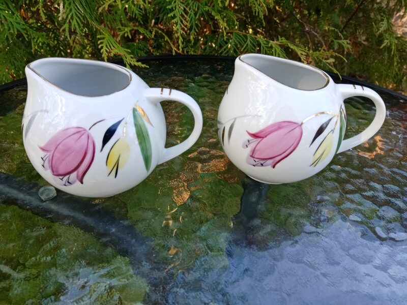 Krēuma kanniņas, servīze "Marijka" ar tulpēm (rokas gleznojums) (Marijka 14)