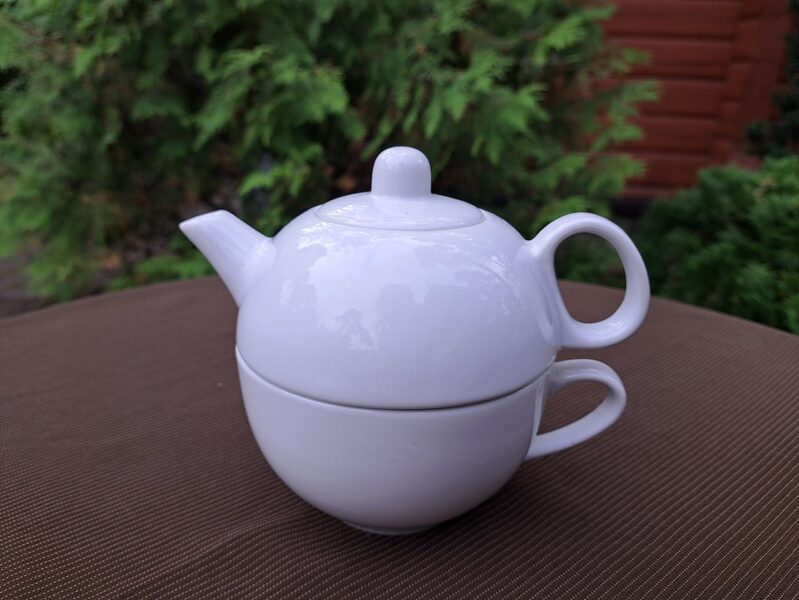 Tējkanniņa-krūzīte saliekama, balta ar uzrakstu "Linas agro" (Citi rpt 97)