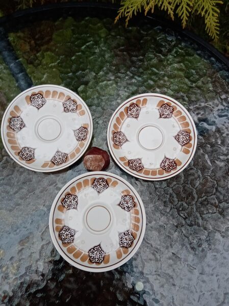 Apakštases no servīzes "Rīga", 80.-ie gadi, ar brūnu un bēšu dekolu, bez zelta, RPR (Rīga 80 42)