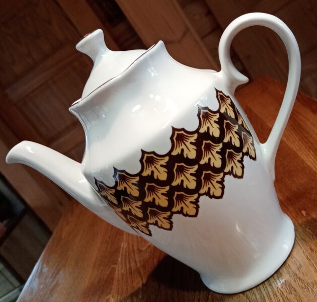 Kafijas kanna ar tumši brūnu un gaiši brūnu, kafijas servīzes "Ārija" (Ārija kafijas 11)