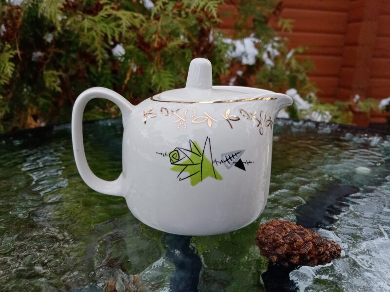 Neparastas formas tējkanniņa stiprumam, RPR . Tilpums ir 350ml (Citi 190)