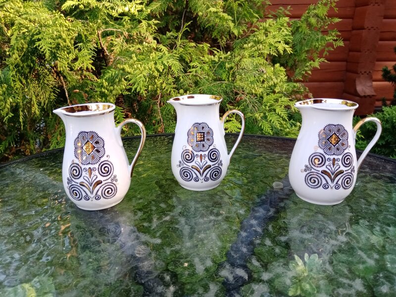 Krējuma kanniņa, no melnās "Marianna", RPR (Marianna 38)