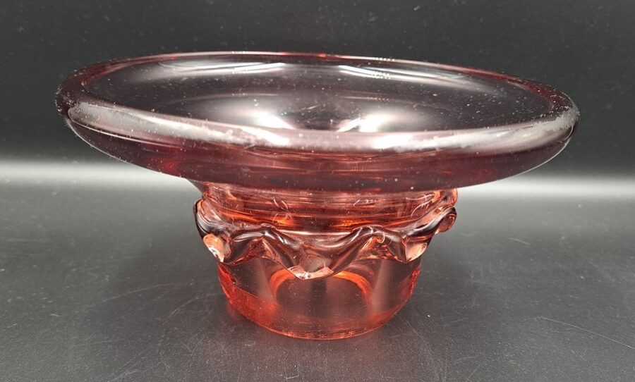 Augļu bļoda  "ROTA", rozā krāsa, Līvānu stikls. d=19,5cm (Stikls sk 147)