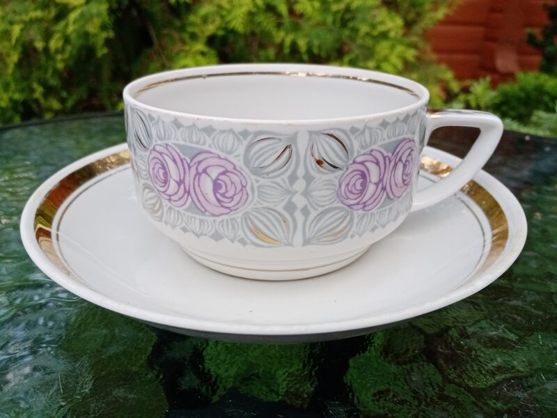 Buljona komplekts ar lillā puķēm un zeltu, RPR (Buljona 54)