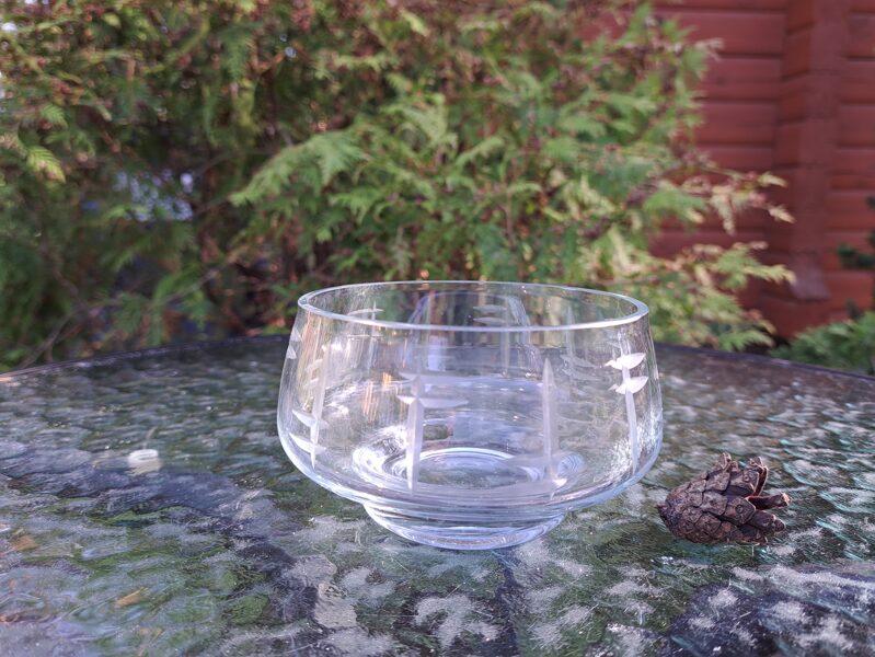 Vintāža bezkrāsaina saldumu bļodiņa uz kājiņas, d=13cm (Stikls sk 103)